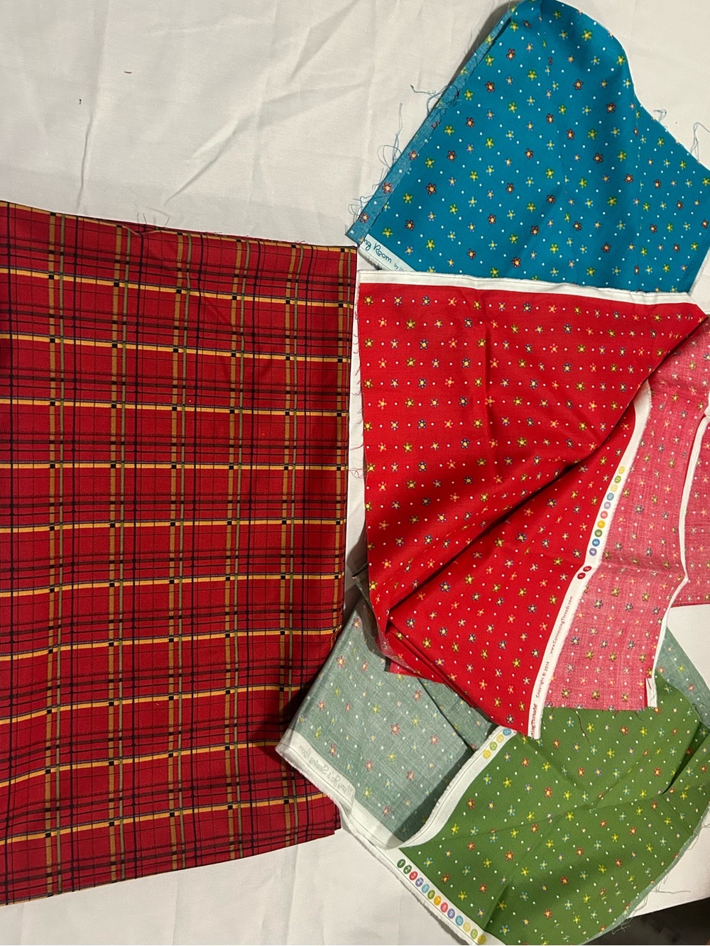 Connecting Threads 100% Cotton Quilting Fabric Bundle - 5 Yards Total (OOP)"